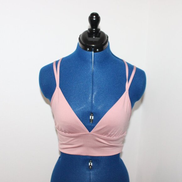 PINK Active Victoria’s Secret sports bra ultimate lightly lines Gym to Swim - Picture 1 of 3